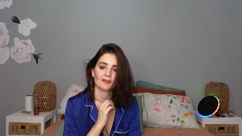 Lucy online show from June 24, 9:22 pm