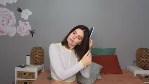 Lucy online show from June 18, 9:09 pm