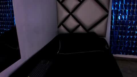   online show from March 14, 6:17 am