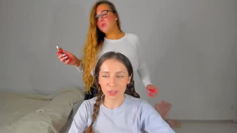 lucy__ray online show from December 16, 5:41 pm