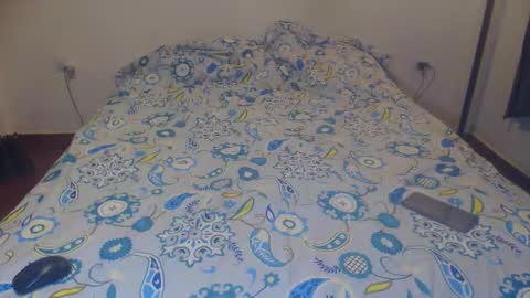 Snapshot of lucy_dreams69 chatting on October 4, 12:19 am Lucia online show from October 4, 12:19 am