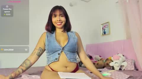 Lucy online show from December 5, 12:03 pm