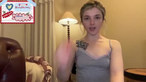 Lucy online show from July 2, 11:31 pm