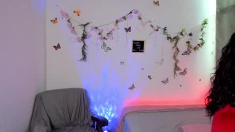 Lucy online show from February 15, 6:01 pm