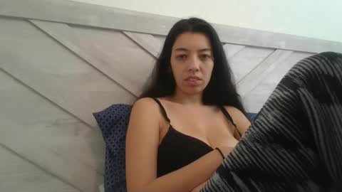 lucylitt25 online show from September 18, 6:01 pm