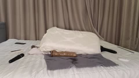 Love kinky Go here  online show from November 21, 10:24 am