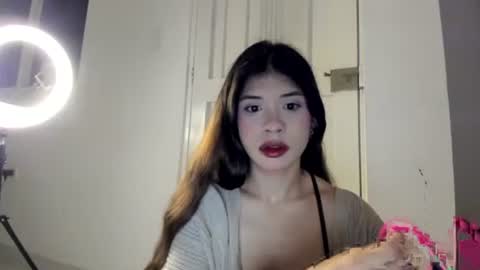 lucyportman online show from April 27, 5:16 am