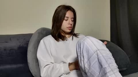 Snapshot of lucyrait chatting on October 8, 5:57 am Lucy online show from October 8, 5:57 am