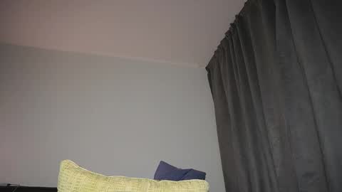 Snapshot of lucyrait chatting on January 27, 7:56 am Lucy online show from January 27, 7:56 am