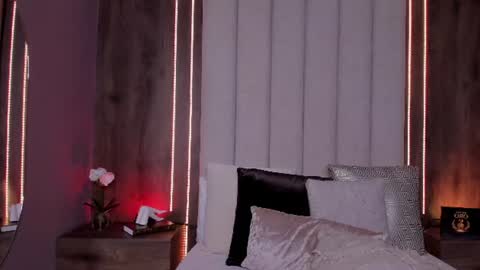 Lucy online show from July 17, 3:08 am