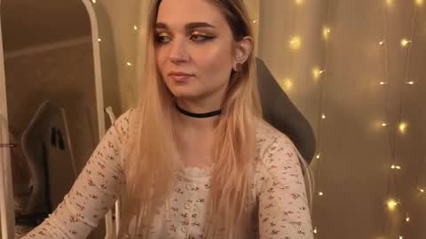 Lucy online show from February 20, 5:37 pm