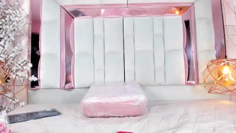  Lucy Scott  online show from February 11, 12:47 pm