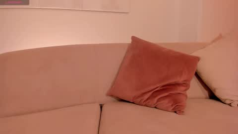 Snapshot of lucyweiss_ chatting on September 30, 8:52 pm Lucy online show from September 30, 8:52 pm
