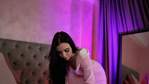 LucyWillow online show from April 29, 5:45 am