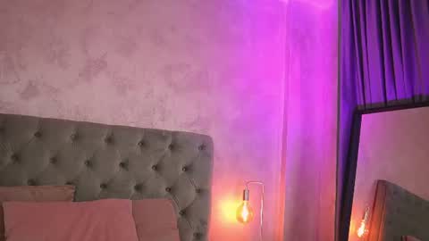 LucyWillow online show from June 29, 6:43 am