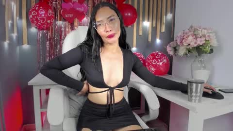 Lucy Liiu online show from February 16, 8:07 pm