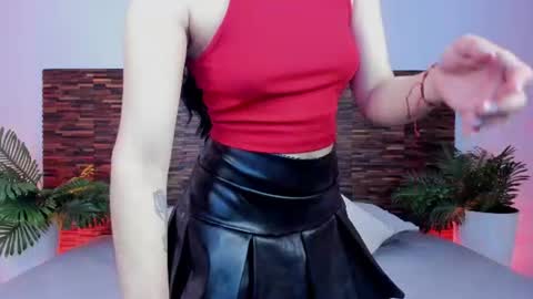 Lucy Liiu online show from July 28, 8:01 pm