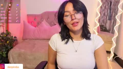 Snapshot of ludo_kitty_tay chatting on October 11, 3:33 am ludo_kitty_tay online show from October 11, 3:33 am