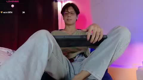 Lui online show from June 17, 8:25 pm