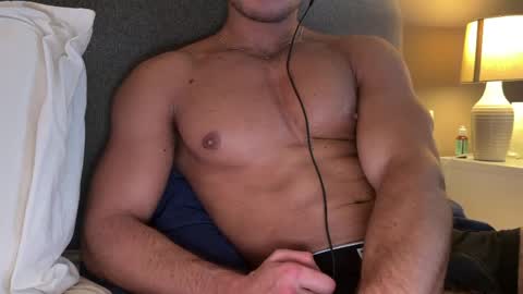 luis763413 online show from April 29, 3:39 pm