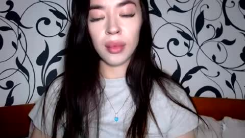 luisa lovedom online show from July 29, 8:03 am
