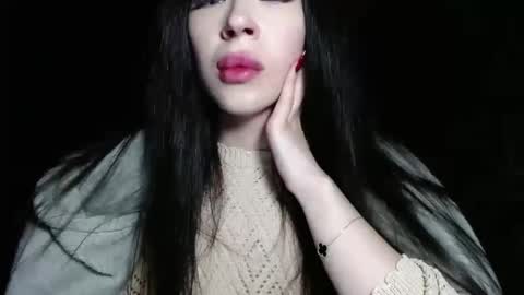 luisa lovedom online show from April 26, 1:42 pm