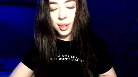 luisa lovedom online show from June 13, 7:24 pm