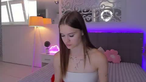 LuisaClover online show from July 12, 12:41 pm