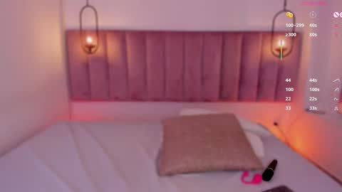 L U I S A online show from November 17, 8:00 pm