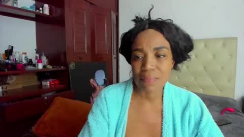 Luissa online show from October 25, 2:34 am