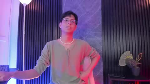 luixdust1 online show from November 29, 4:31 am