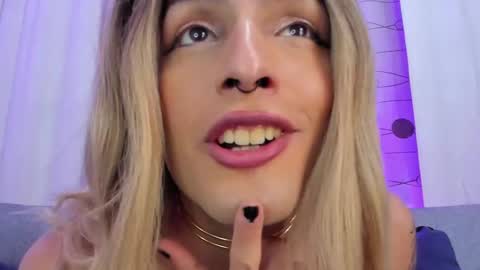 Luka Castillo online show from March 10, 7:11 am