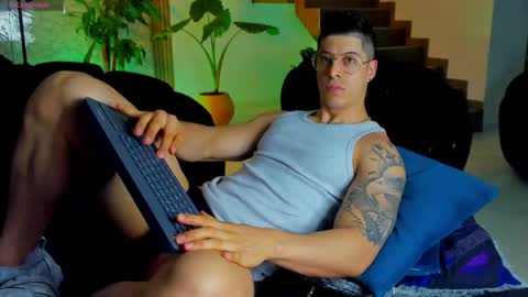 Lukas Green online show from June 7, 1:22 am