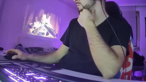 lukasschoetz online show from March 15, 7:17 pm