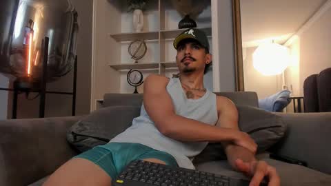 Luke Taylor online show from October 29, 11:34 am