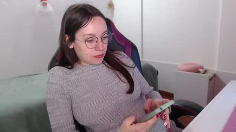 Snapshot of lula_05 chatting on January 8, 7:03 pm Vicky online show from January 8, 7:03 pm