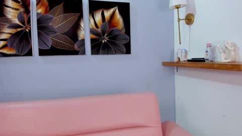 LuLu  online show from October 4, 11:46 pm