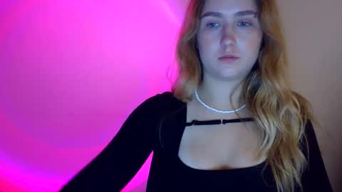 Snapshot of lulu_baby1 chatting on September 17, 8:56 pm Lulu Baby18 online show from September 17, 8:56 pm