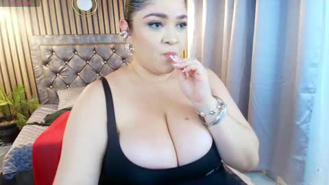 sweet  lulu online show from April 30, 5:40 pm
