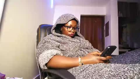 lulu_sparks1 online show from June 23, 5:48 am