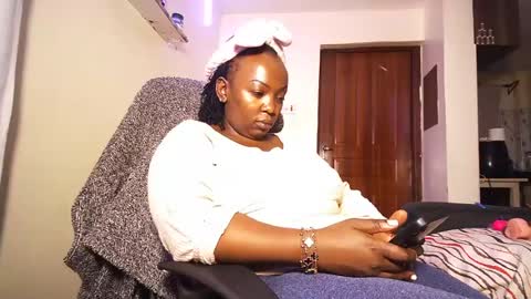 lulu_sparks1 online show from July 29, 8:14 am
