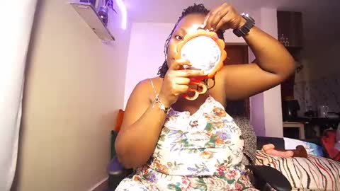 lulu_sparks1 online show from July 12, 2:48 am