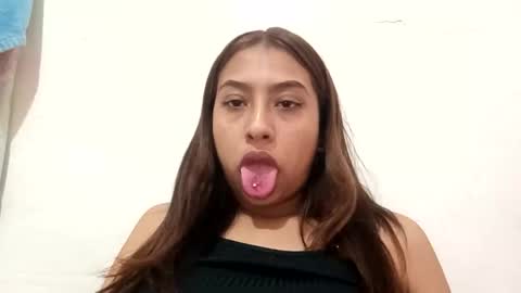 lulu_tutu online show from March 21, 6:56 pm