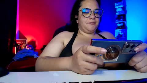 Snapshot of lulubigtitts chatting on October 16, 1:16 am LuluBigTitts online show from October 16, 1:16 am