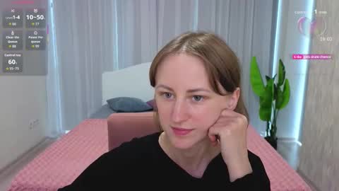 Lily online show from October 7, 11:28 am