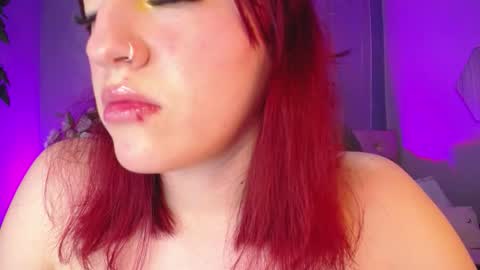 Snapshot of lulugh_ chatting on September 25, 8:05 pm lulu online show from September 25, 8:05 pm