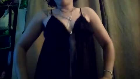 lulukenken25 online show from May 11, 7:04 am