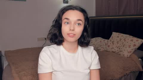 Lily online show from May 19, 6:15 pm