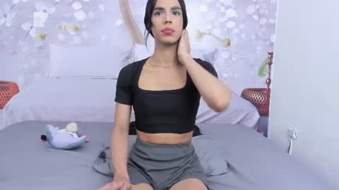 LULU online show from July 1, 8:39 pm