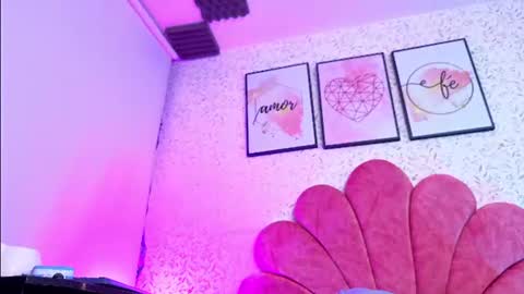 Luly online show from August 4, 4:08 am